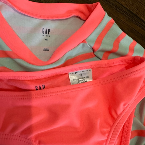 Two Gap size XS Rash-guard Suits - great used condition - Picture 6 of 7